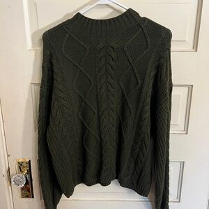 Old Navy Dark Green Cable Knit Turtleneck Sweater